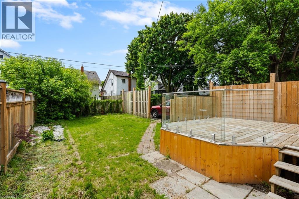 Photo 35 of 42 Chaplin Avenue, St Catharines ON