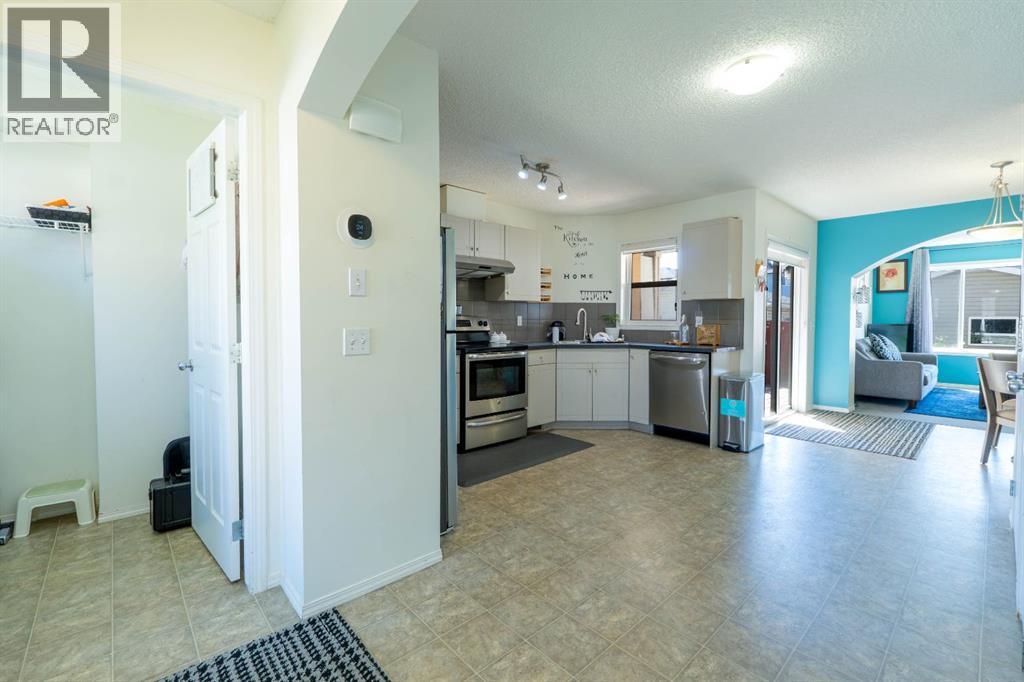 Single Family House for Sale in  Saddlecrest Place NE Saddle Ridge Calgary 