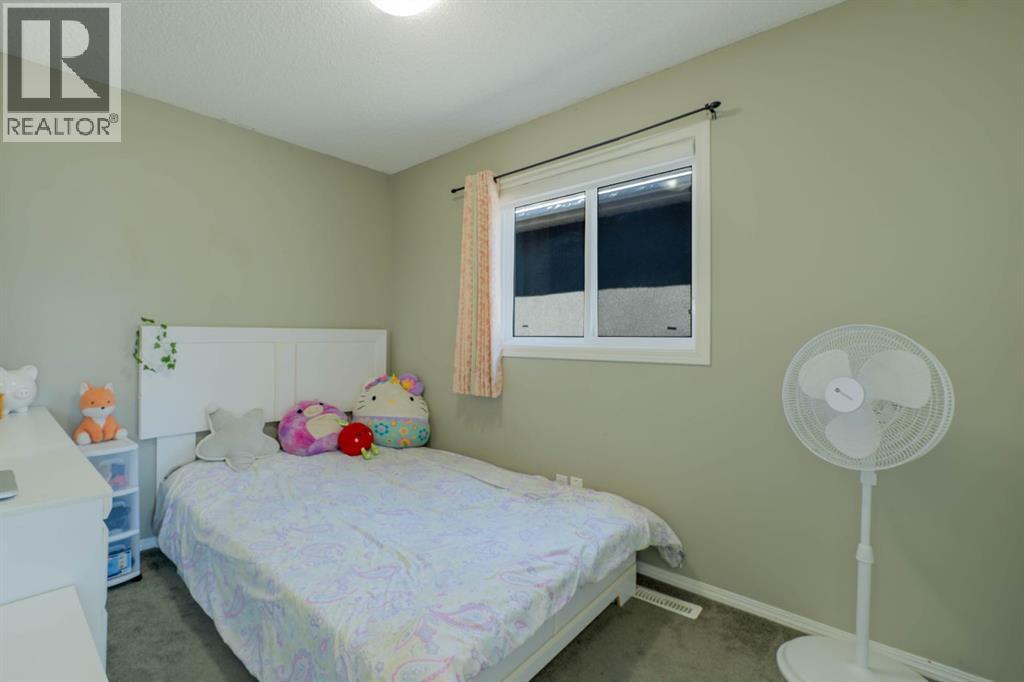 Single Family House for Sale in  Saddlecrest Place NE Saddle Ridge Calgary 