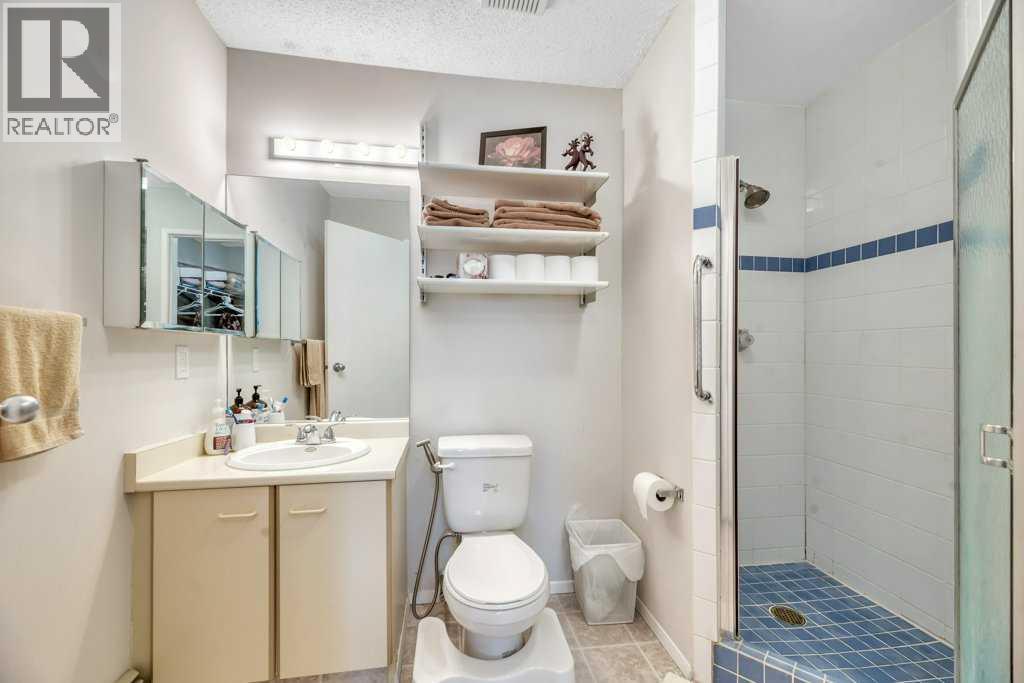 Single Family House for Sale in   Edenwold Heights NW Edgemont Calgary 