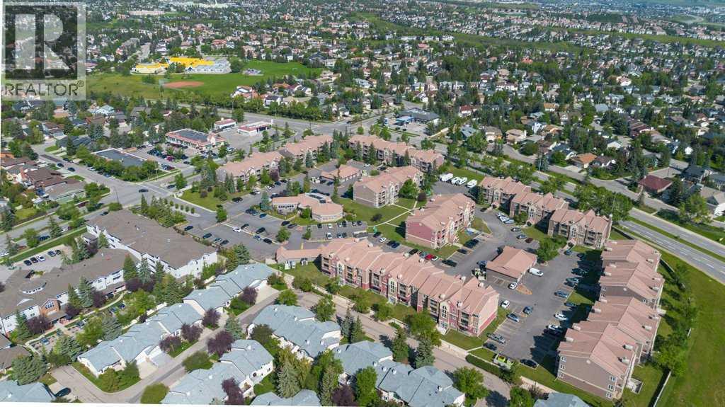 Single Family House for Sale in   Edenwold Heights NW Edgemont Calgary 
