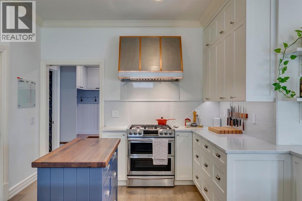 Single Family House for Sale in   Street NW Hounsfield Heights/Briar Hill Calgary 