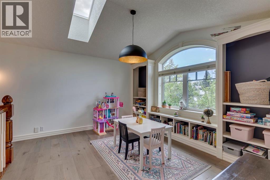 Single Family House for Sale in   Street NW Hounsfield Heights/Briar Hill Calgary 