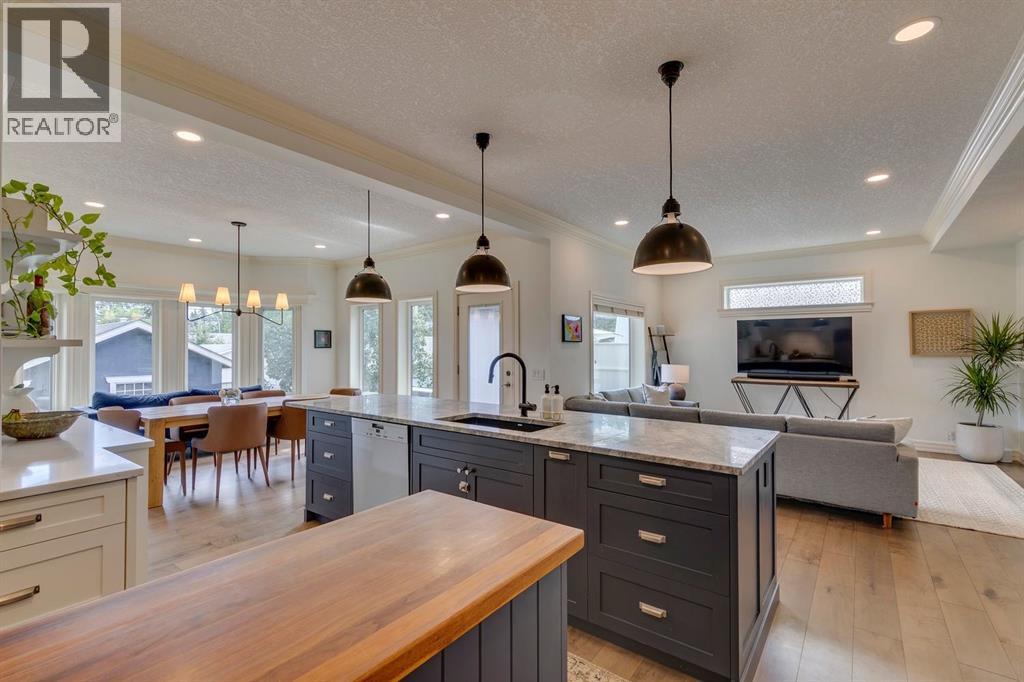 Single Family House for Sale in   Street NW Hounsfield Heights/Briar Hill Calgary 