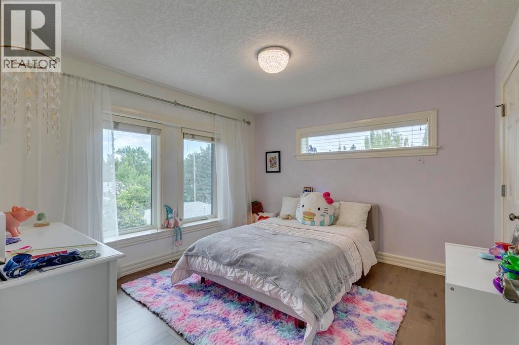 Single Family House for Sale in   Street NW Hounsfield Heights/Briar Hill Calgary 