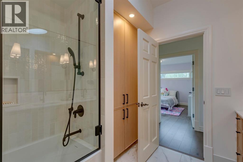 Single Family House for Sale in   Street NW Hounsfield Heights/Briar Hill Calgary 