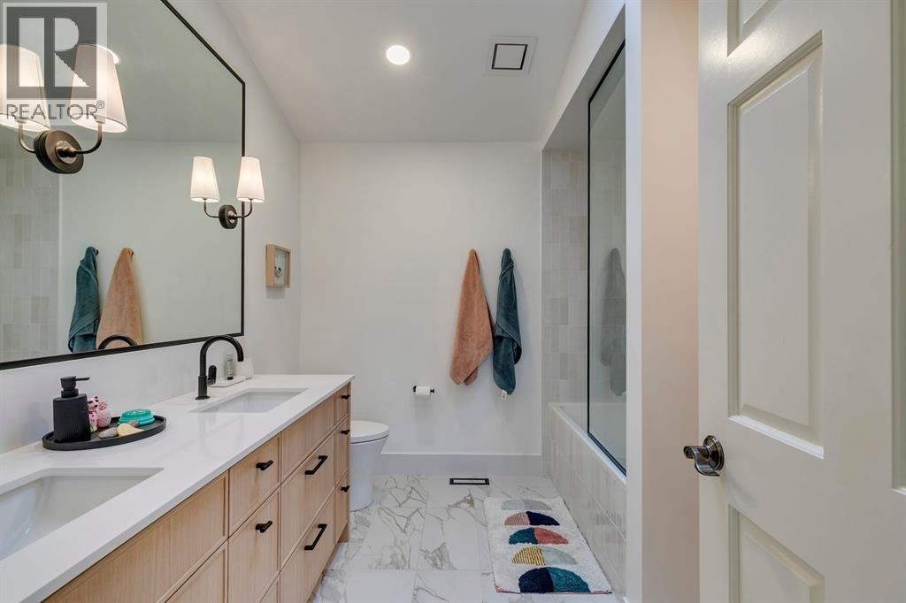 Single Family House for Sale in   Street NW Hounsfield Heights/Briar Hill Calgary 