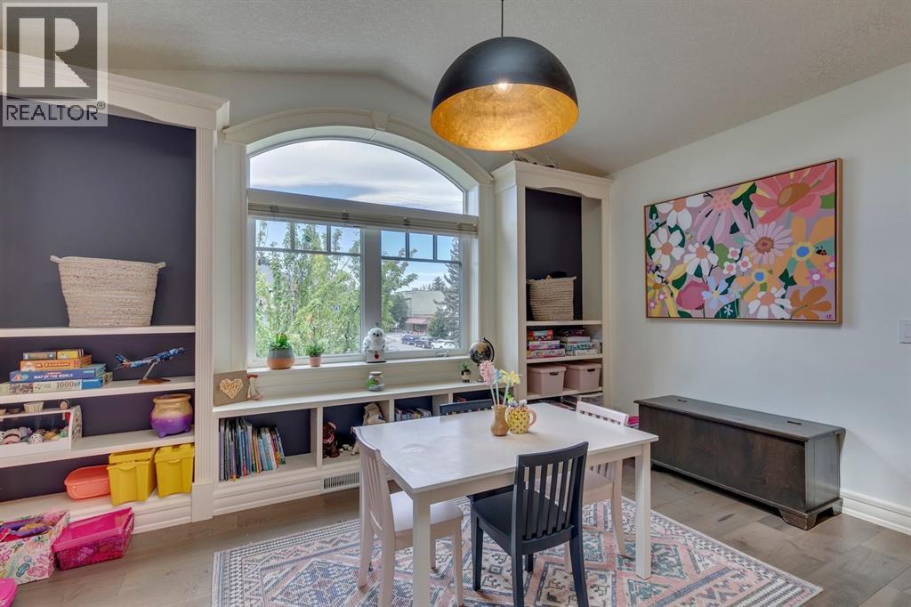 Single Family House for Sale in   Street NW Hounsfield Heights/Briar Hill Calgary 