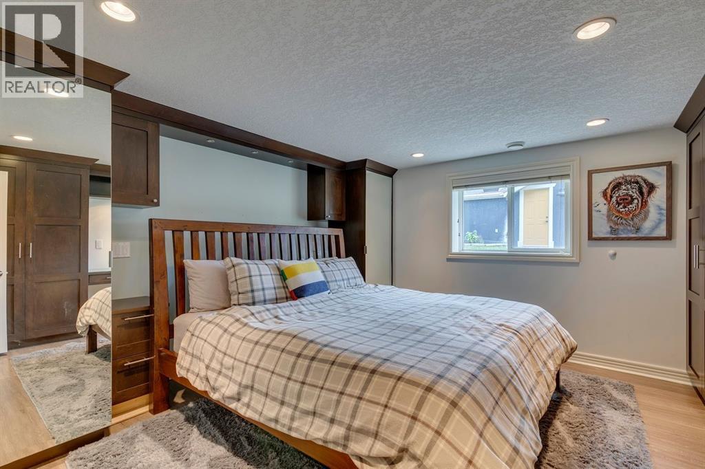 Single Family House for Sale in   Street NW Hounsfield Heights/Briar Hill Calgary 