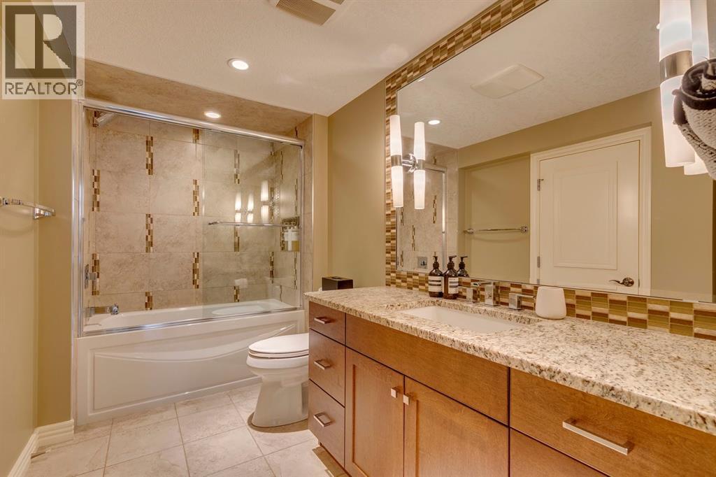Single Family House for Sale in   Street NW Hounsfield Heights/Briar Hill Calgary 