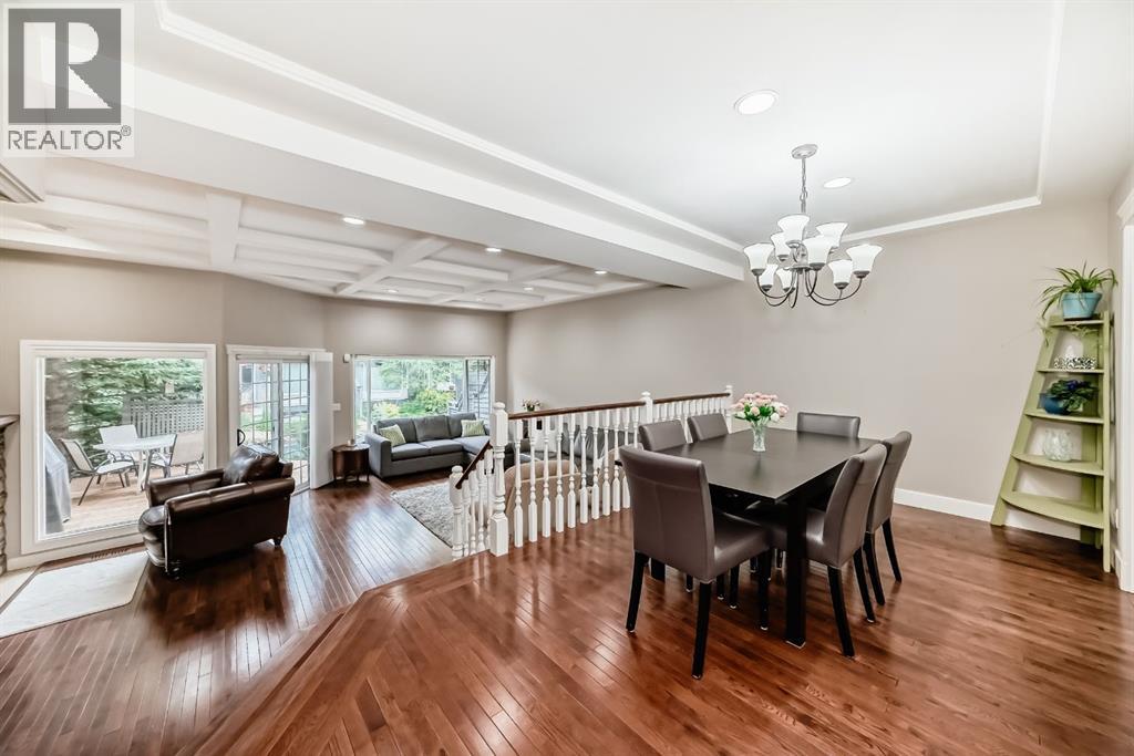 Single Family House for Sale in    Street NW Varsity Calgary 
