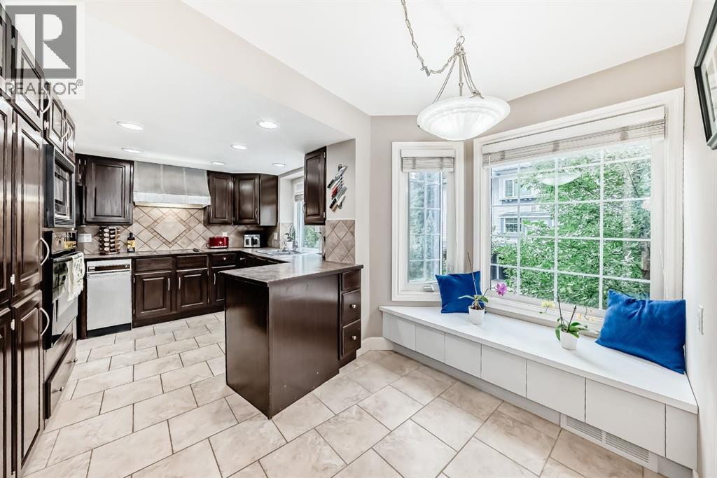 Single Family House for Sale in    Street NW Varsity Calgary 