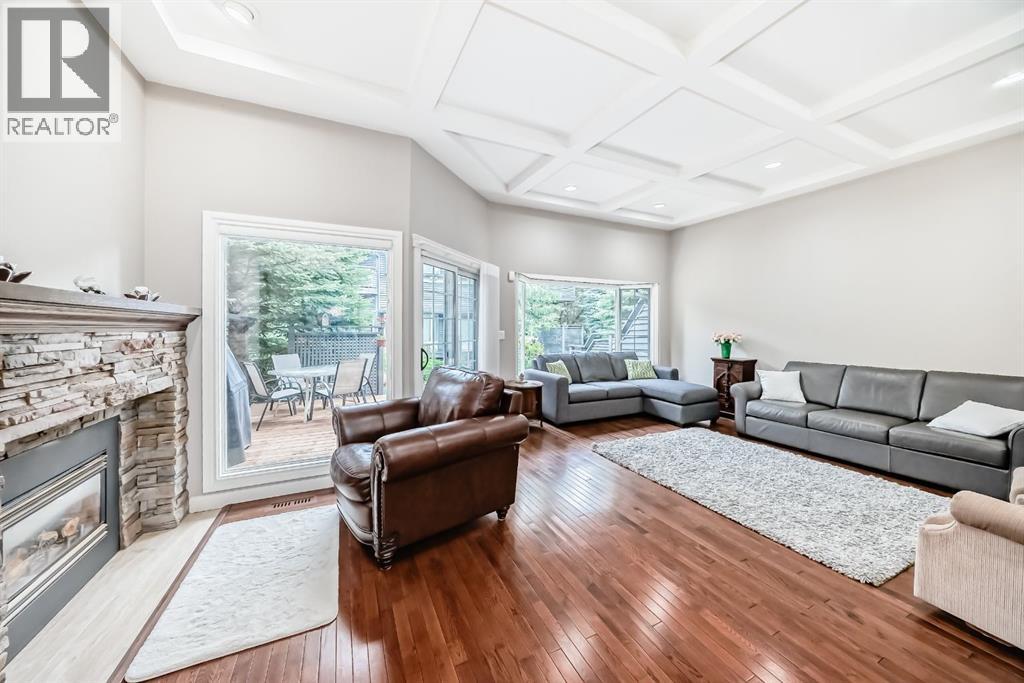 Single Family House for Sale in    Street NW Varsity Calgary 