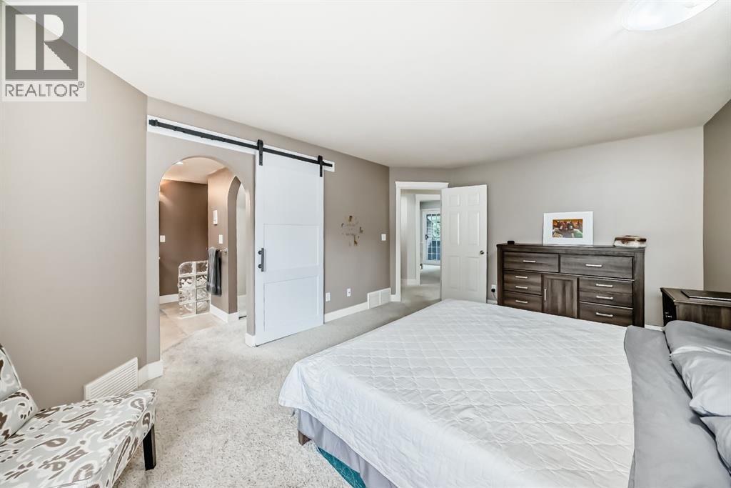Single Family House for Sale in    Street NW Varsity Calgary 