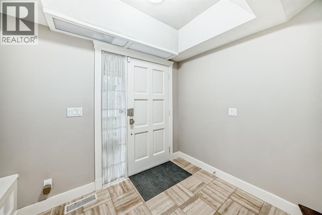 Single Family House for Sale in    Street NW Varsity Calgary 