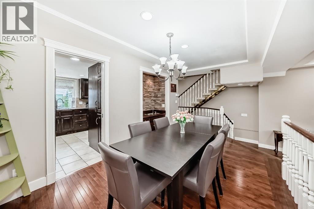 Single Family House for Sale in    Street NW Varsity Calgary 