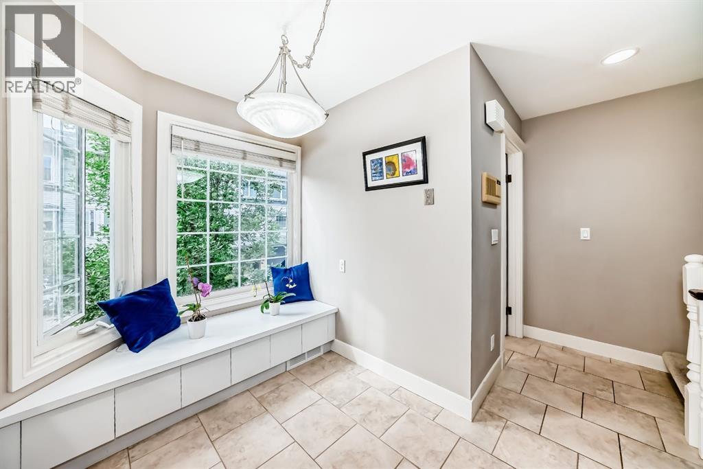 Single Family House for Sale in    Street NW Varsity Calgary 