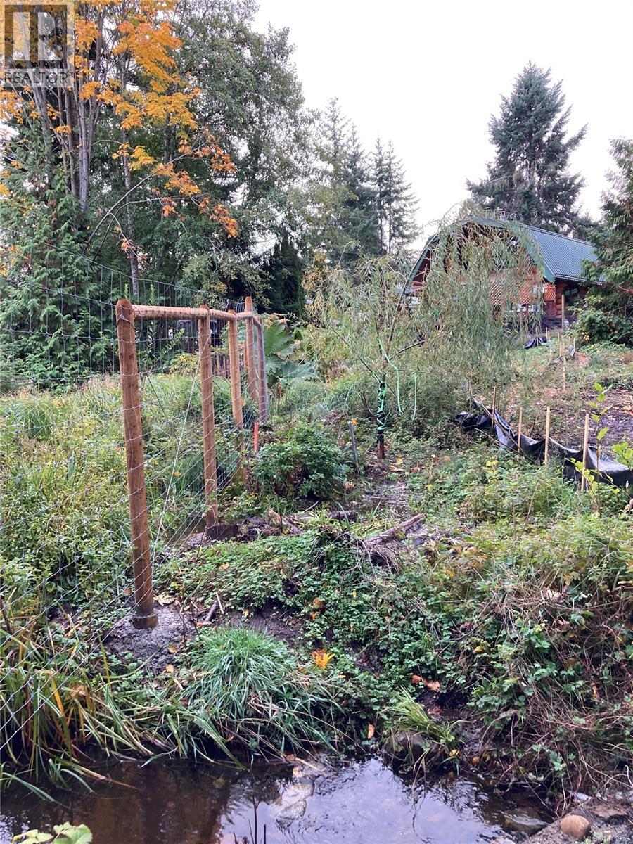 Photo 6 of 5075 Longview Dr, Bowser BC