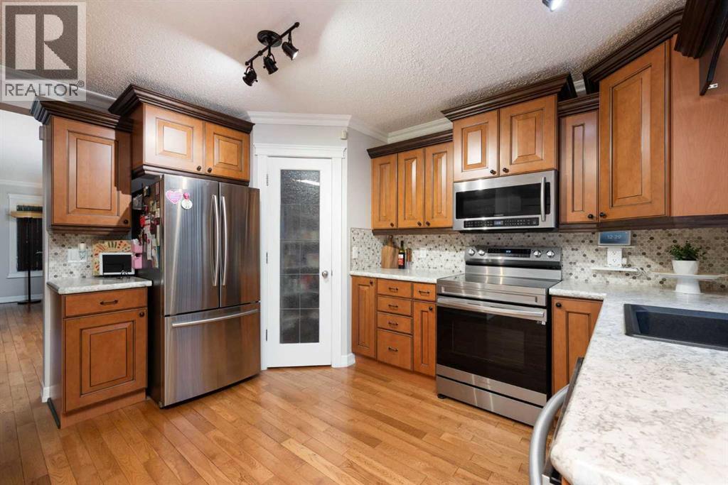 Photo 11 of 122 Rattlepan Creek Crescent, Fort Mcmurray AB
