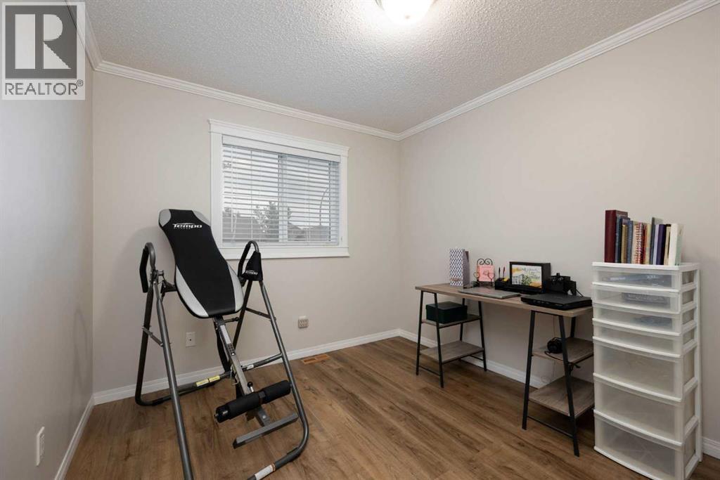 Photo 16 of 122 Rattlepan Creek Crescent, Fort Mcmurray AB
