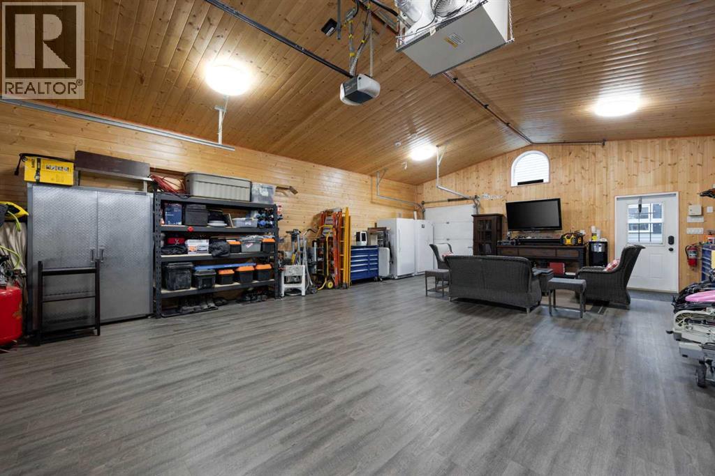 Photo 32 of 122 Rattlepan Creek Crescent, Fort Mcmurray AB