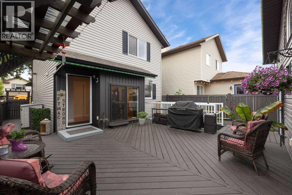 Photo 36 of 122 Rattlepan Creek Crescent, Fort Mcmurray AB