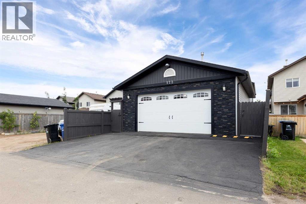 Photo 41 of 122 Rattlepan Creek Crescent, Fort Mcmurray AB