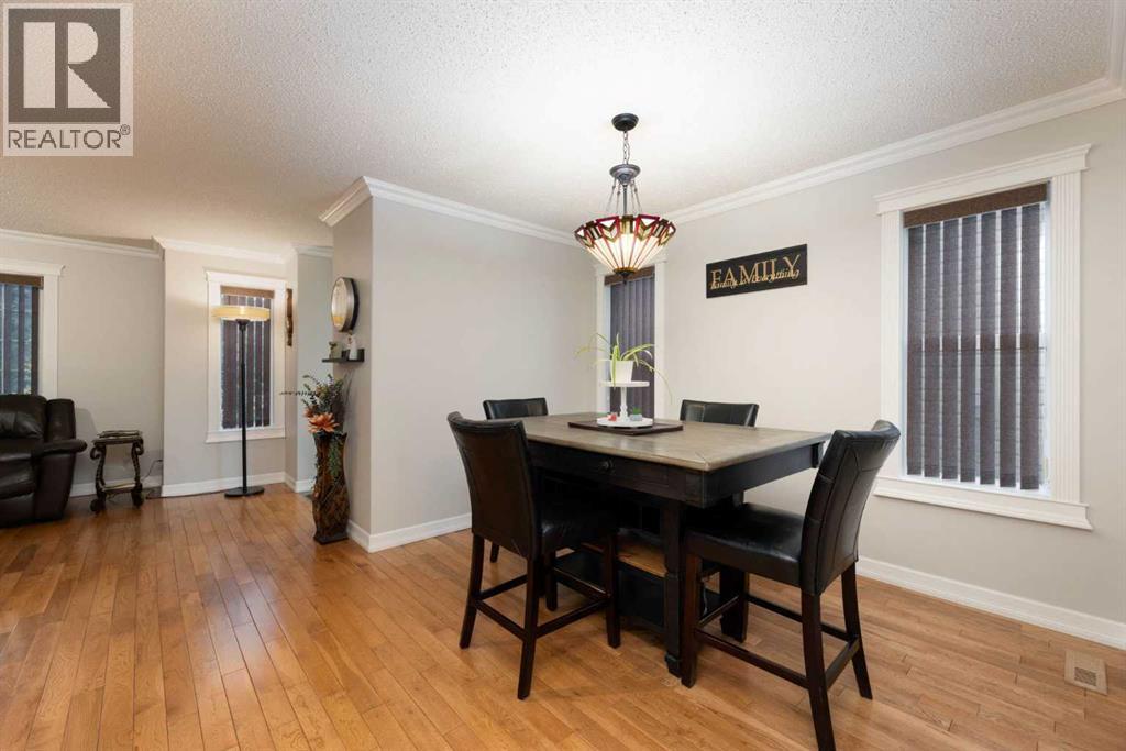 Photo 8 of 122 Rattlepan Creek Crescent, Fort Mcmurray AB
