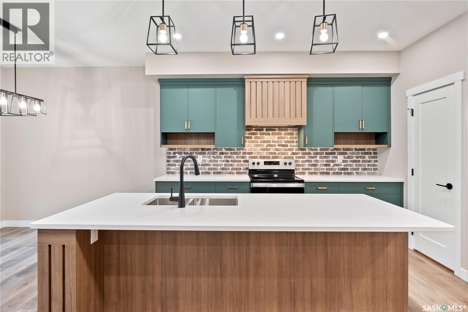 Photo 5 of 4732 Ferndale Crescent, Regina SK