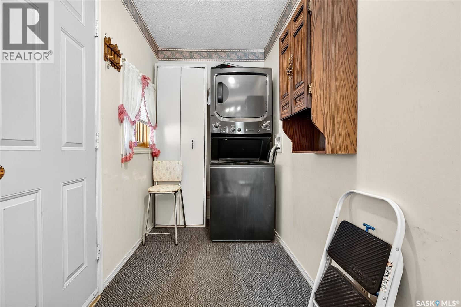Photo 25 of 897 Willow Avenue, Moose Jaw SK