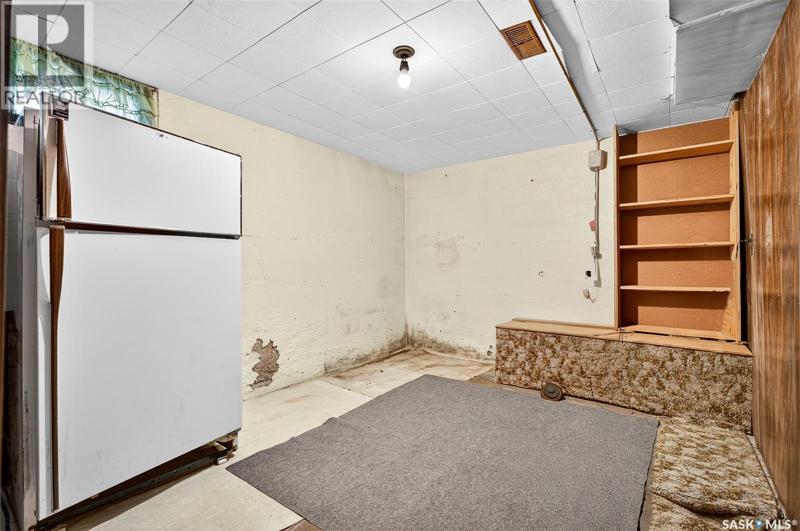 Photo 38 of 897 Willow Avenue, Moose Jaw SK