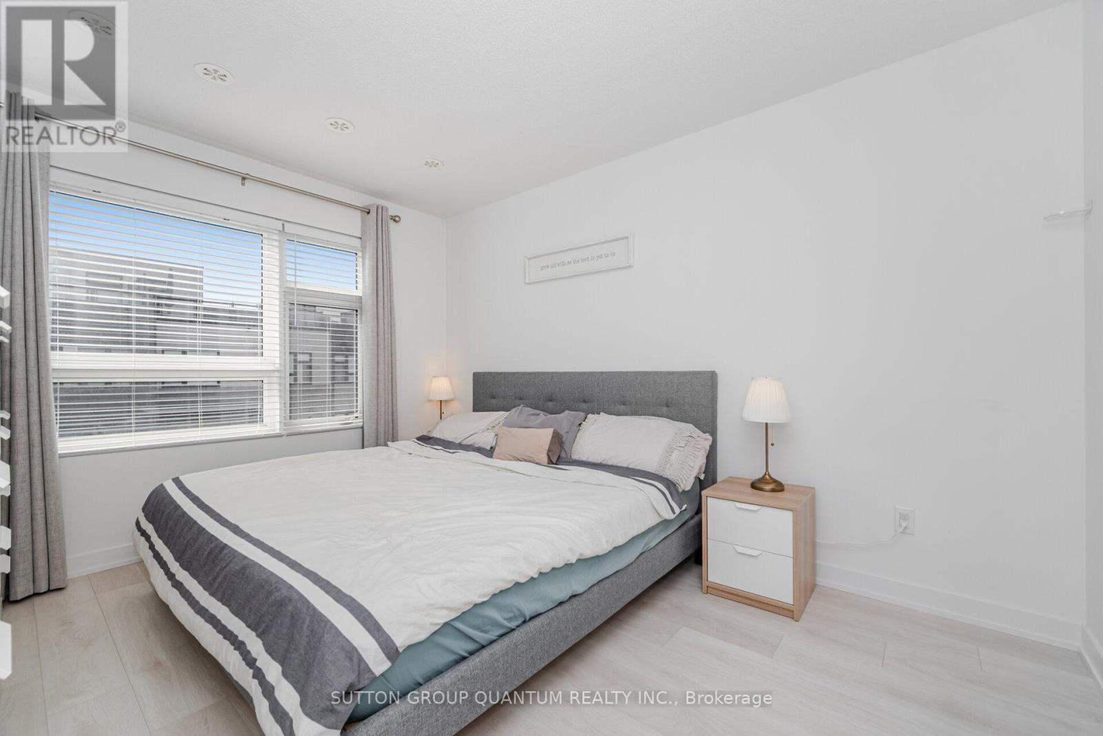 Photo 16 of 19 1121 Cooke Boulevard, Burlington ON