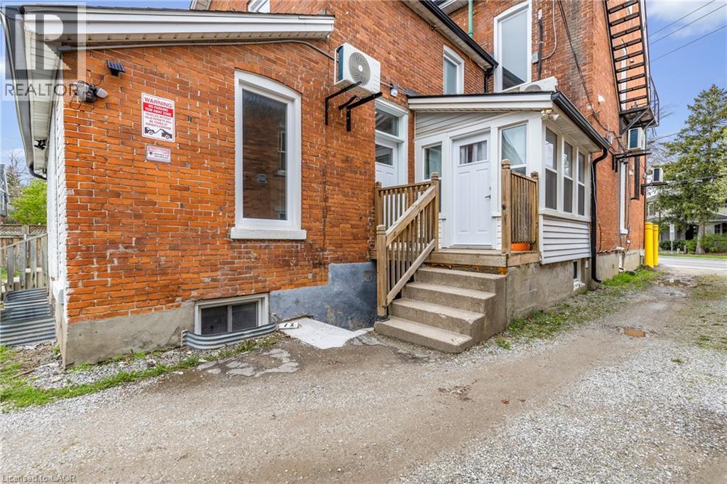 Photo 13 of 82 Welland Avenue Unit 10, St Catharines ON