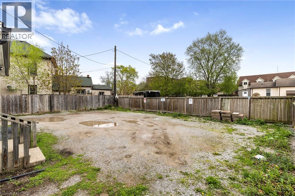 Photo 15 of 82 Welland Avenue Unit 10, St Catharines ON