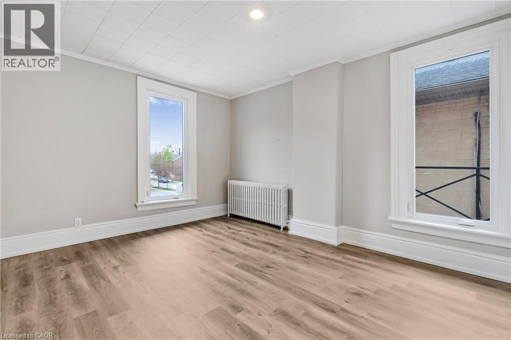 Photo 9 of 82 Welland Avenue Unit 10, St Catharines ON