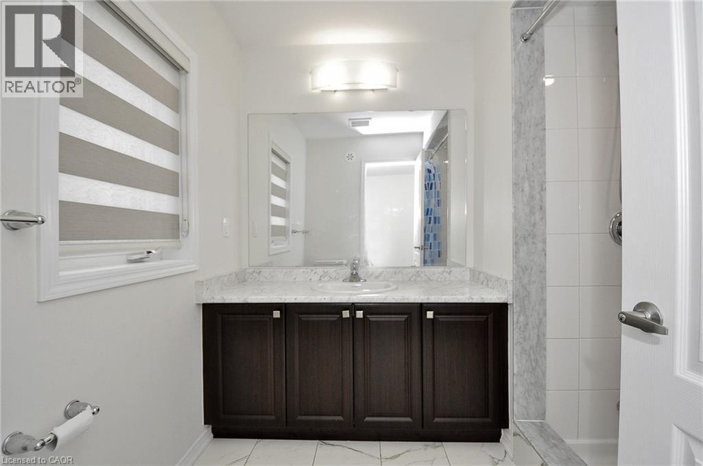 Photo 18 of 87 Holder Drive, Brantford ON