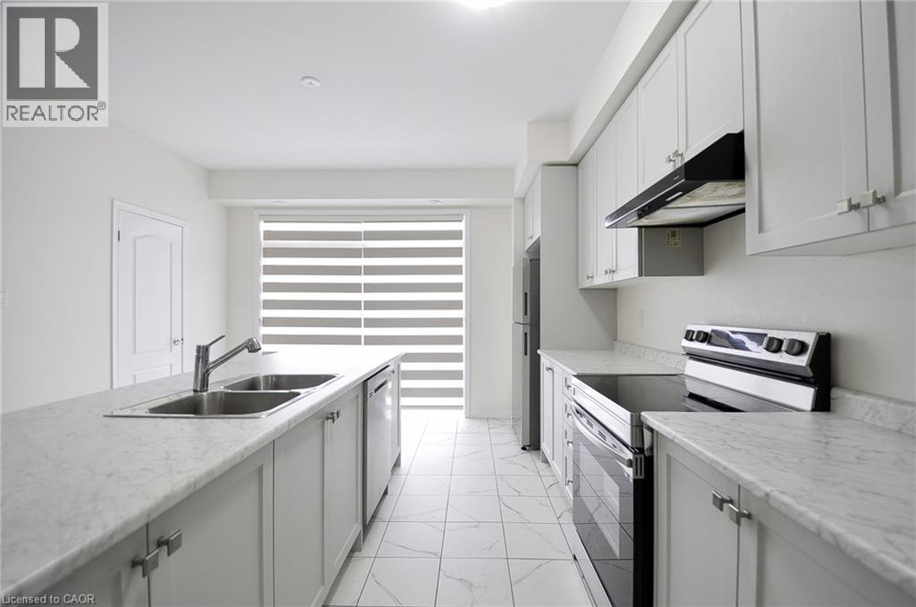 Photo 7 of 87 Holder Drive, Brantford ON