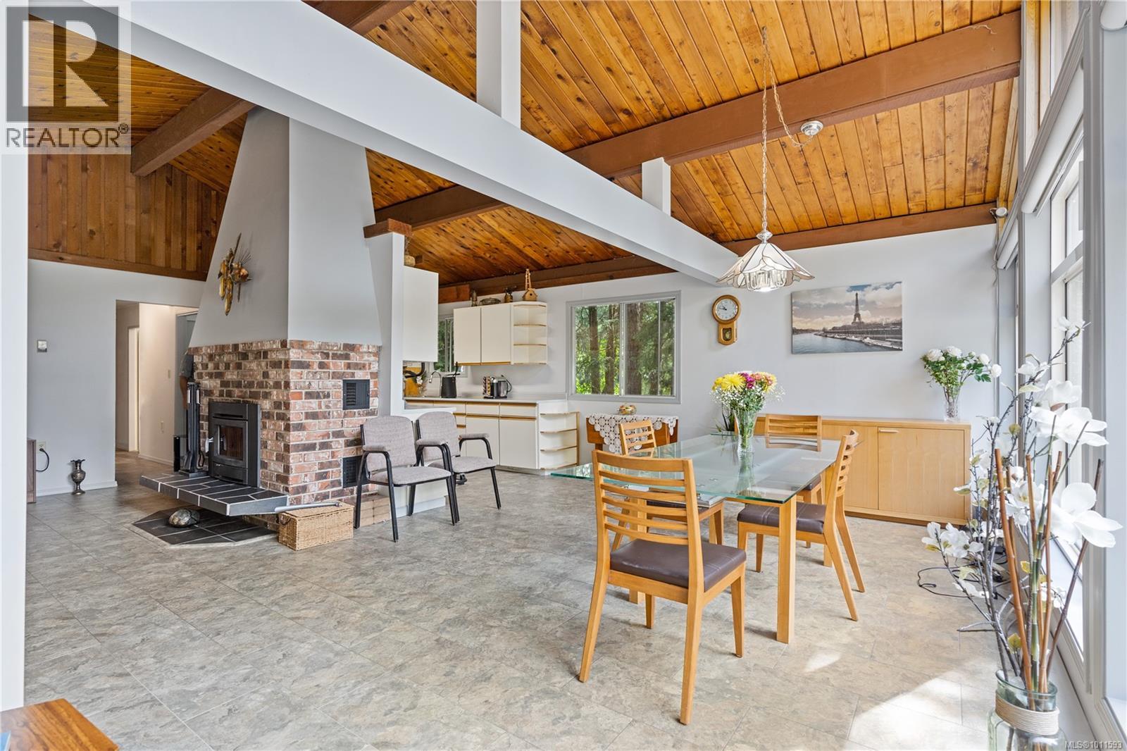 Photo 10 of 871 Walfred Rd, Langford BC