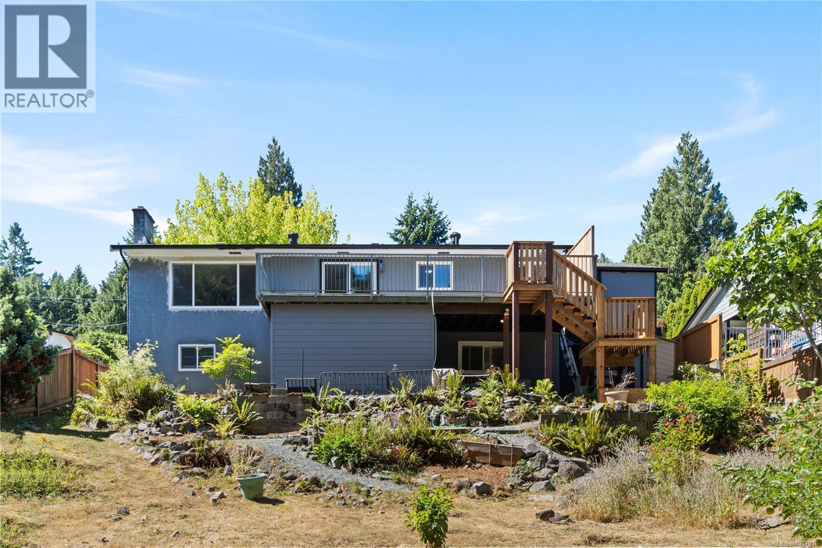 Photo 39 of 125 Arbutus Cres, Ladysmith BC