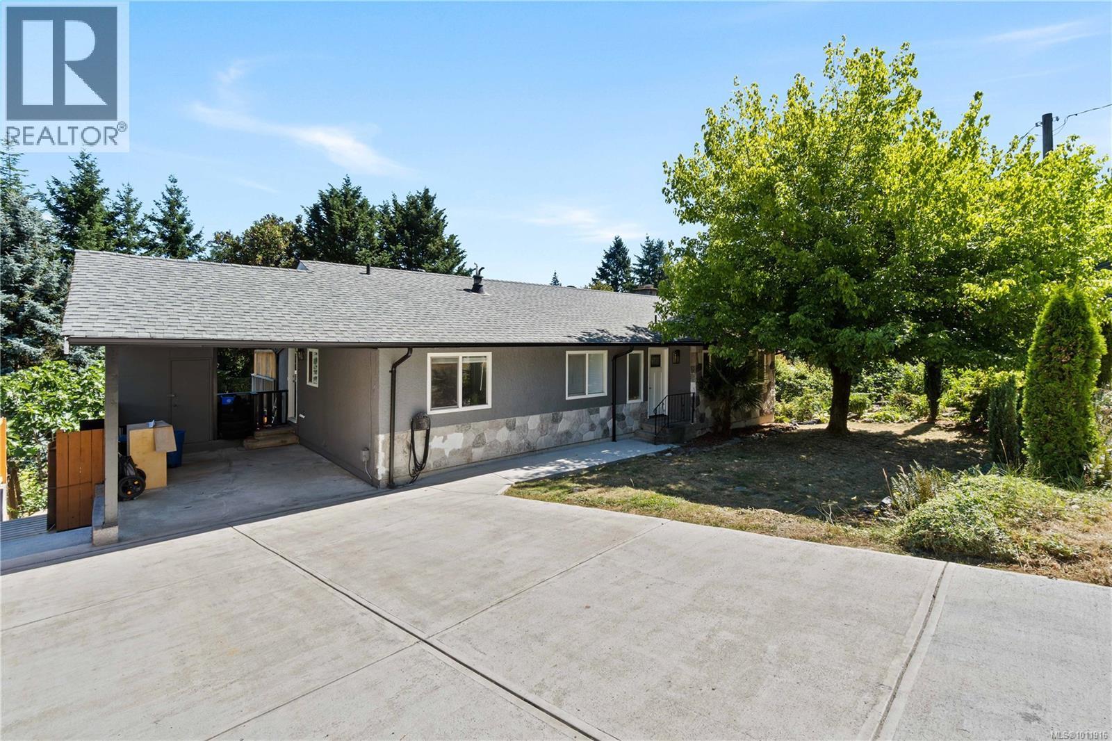 Photo 44 of 125 Arbutus Cres, Ladysmith BC