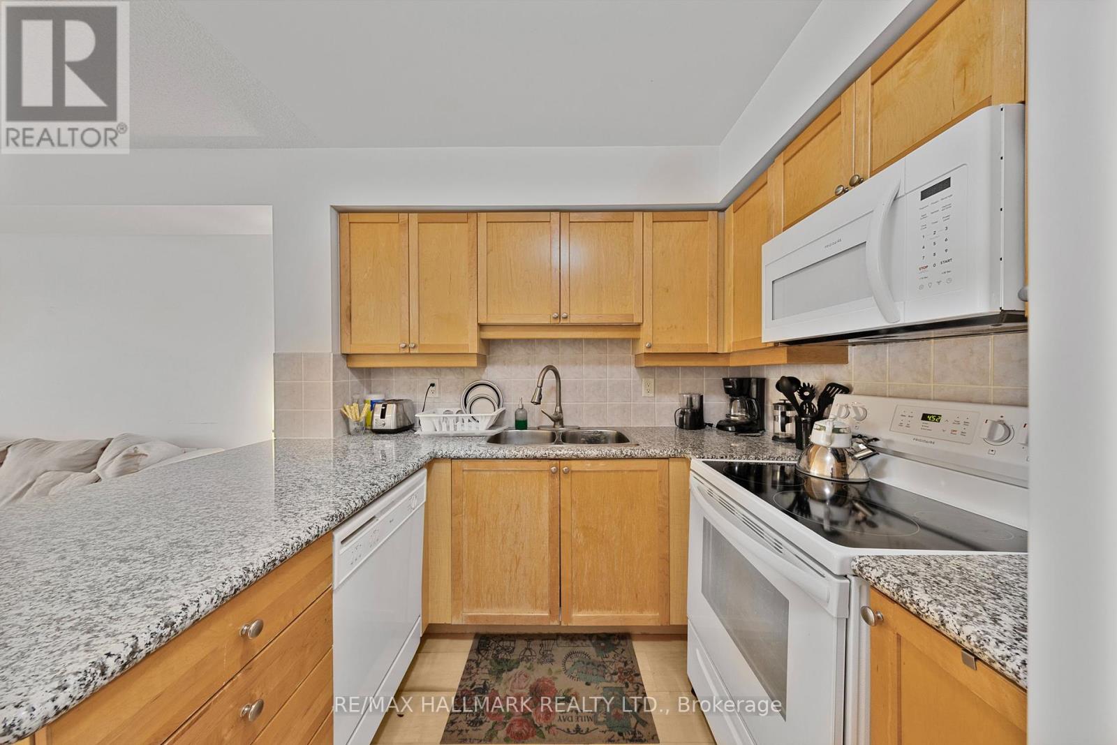 Photo 11 of 1805 78 Harrison Garden Boulevard, Toronto ON