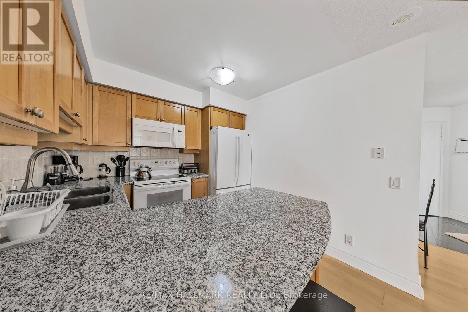 Photo 14 of 1805 78 Harrison Garden Boulevard, Toronto ON