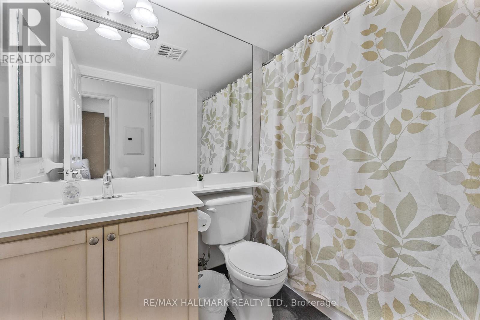Photo 15 of 1805 78 Harrison Garden Boulevard, Toronto ON