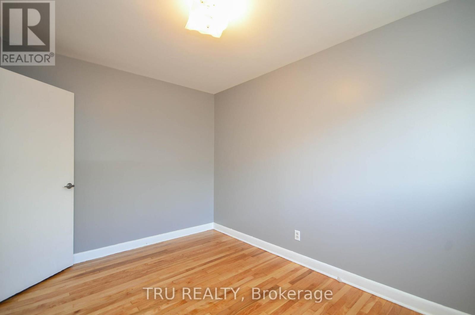 Photo 12 of 2428 2430 Iris Street, Ottawa ON