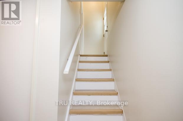 Photo 23 of 2428 2430 Iris Street, Ottawa ON