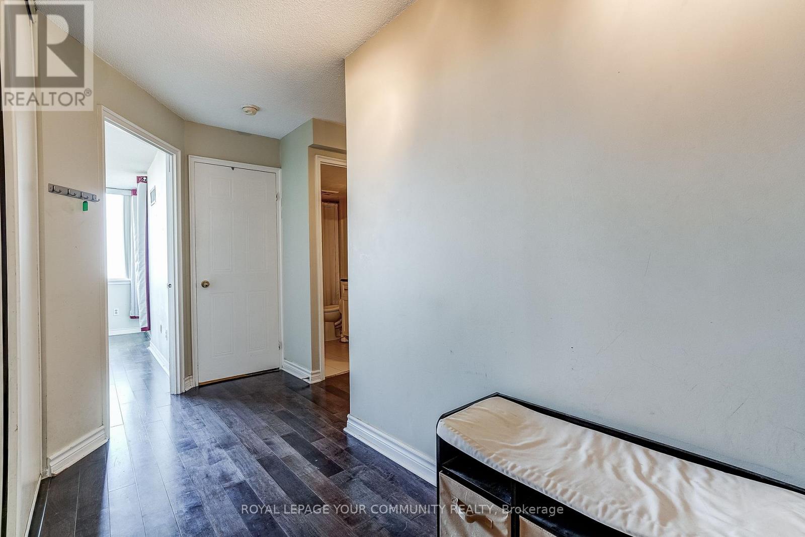 Photo 4 of 1208 350 Webb Drive, Mississauga ON