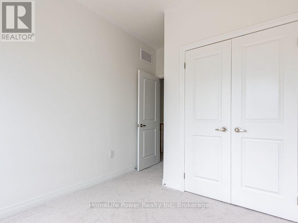Photo 9 of 34 Sidney Rose Common N, St Catharines ON