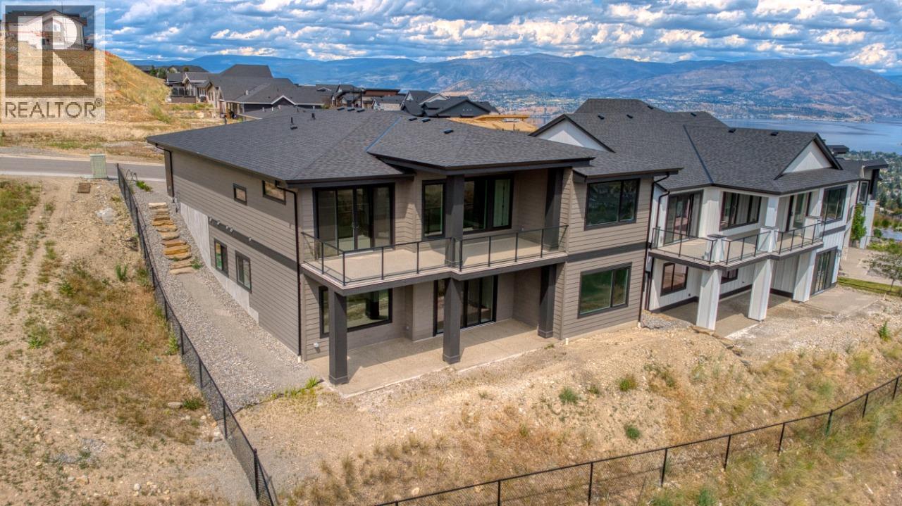Photo 16 of 1070 Emslie Street, Kelowna BC