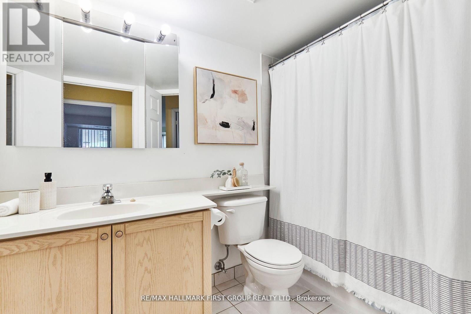 Photo 8 of 612 28 Olive Avenue, Toronto ON
