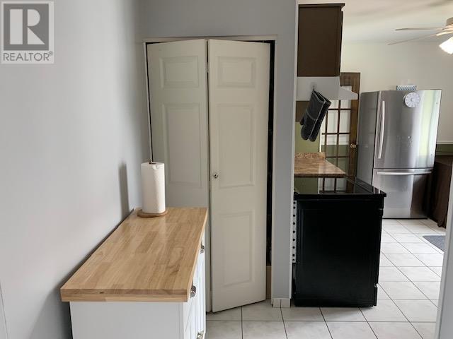 Photo 4 of 10 Ashgrove Avenue, Sault Ste Marie ON